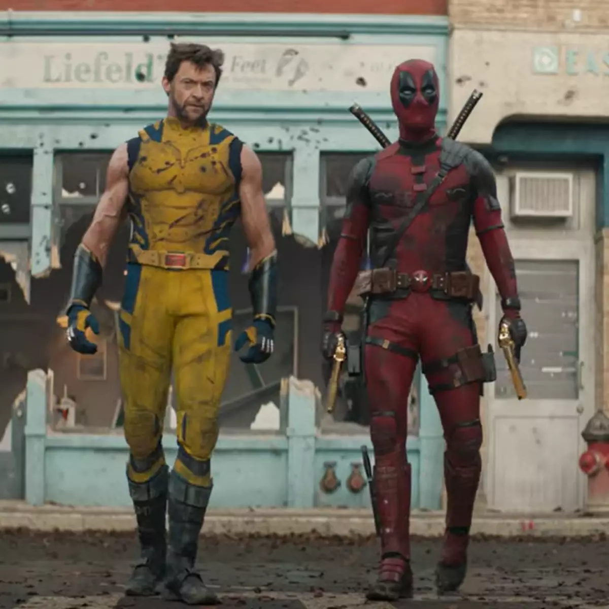 Deadpool & Wolverine lado a lado. Dentro do post.