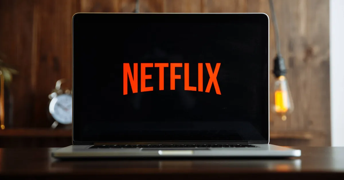 Netflix em Acordo Inédito: Roteiristas do Reino Unido Avançam em Direitos Autorais